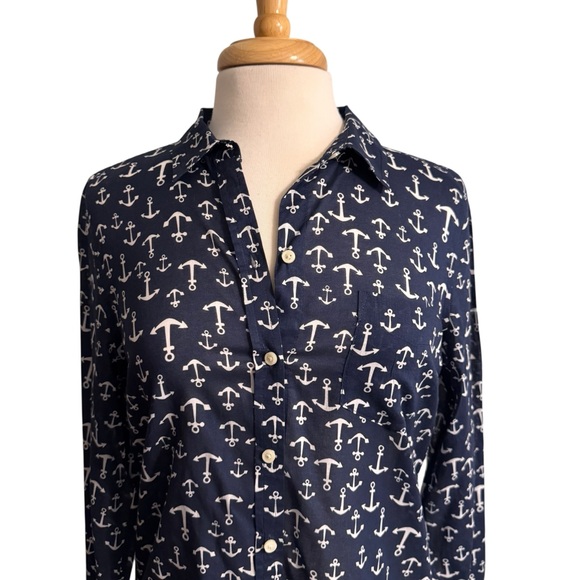 Old Navy Women's Navy Anchor Button Down Shirt size Medium - Picture 2 of 4
